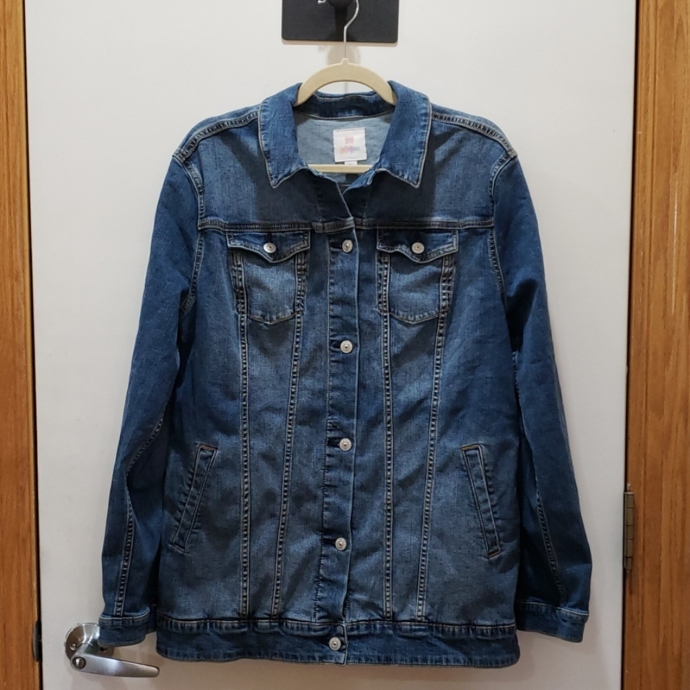 LulaRoe XL denim jacket Jaxson